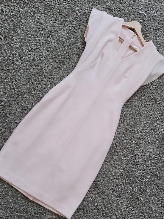 Eliza J Dresses & Skirts - Eliza J Light Blush Midi Sheath Dress